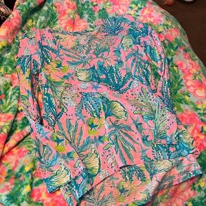 Lilly Pulitzer, long sleeve V-neck tshirt